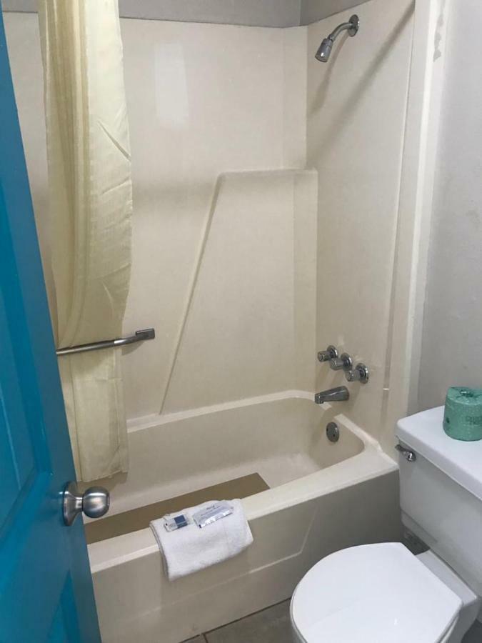 Eufaula Lakeside Inn מראה חיצוני תמונה